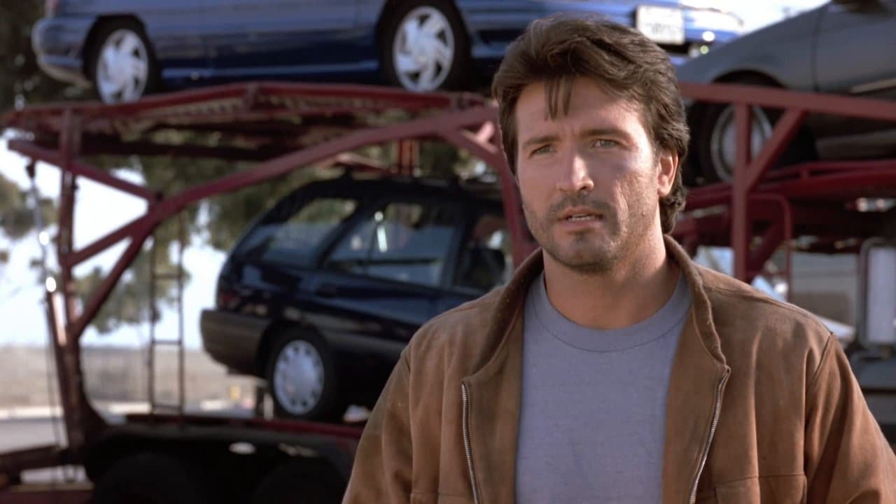 L'Arme parfaite backdrop