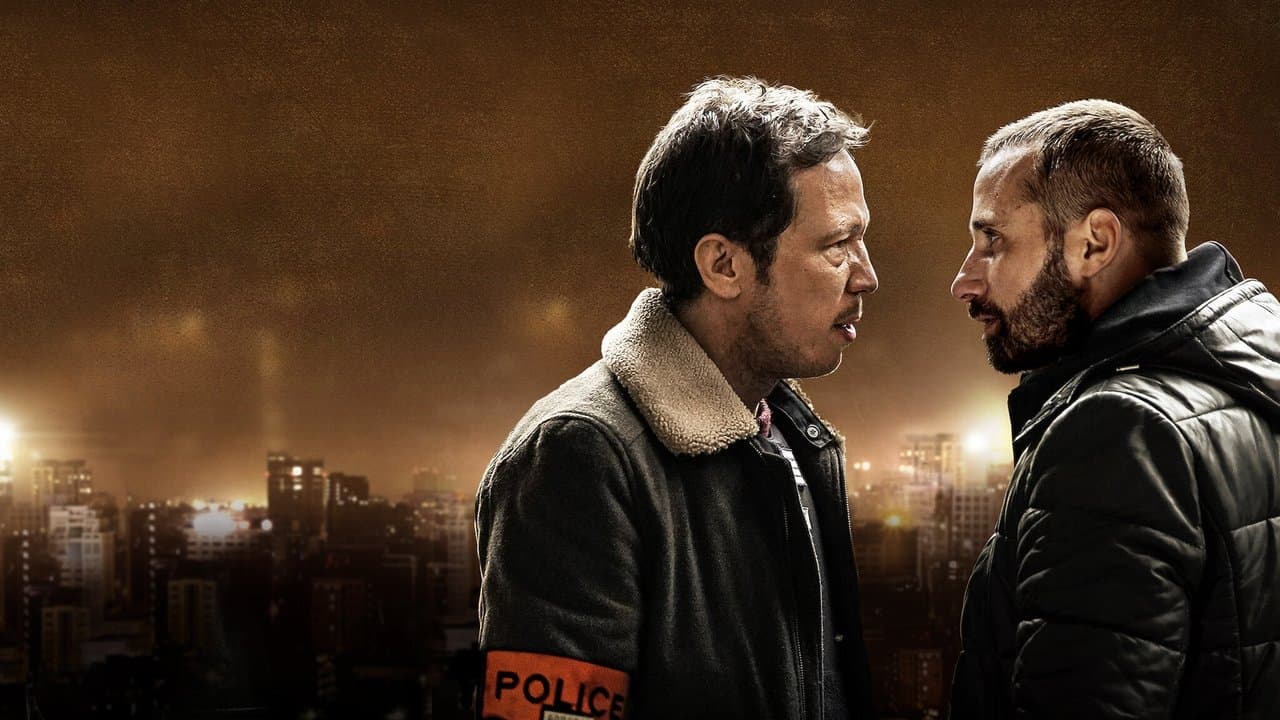 Frères ennemis backdrop