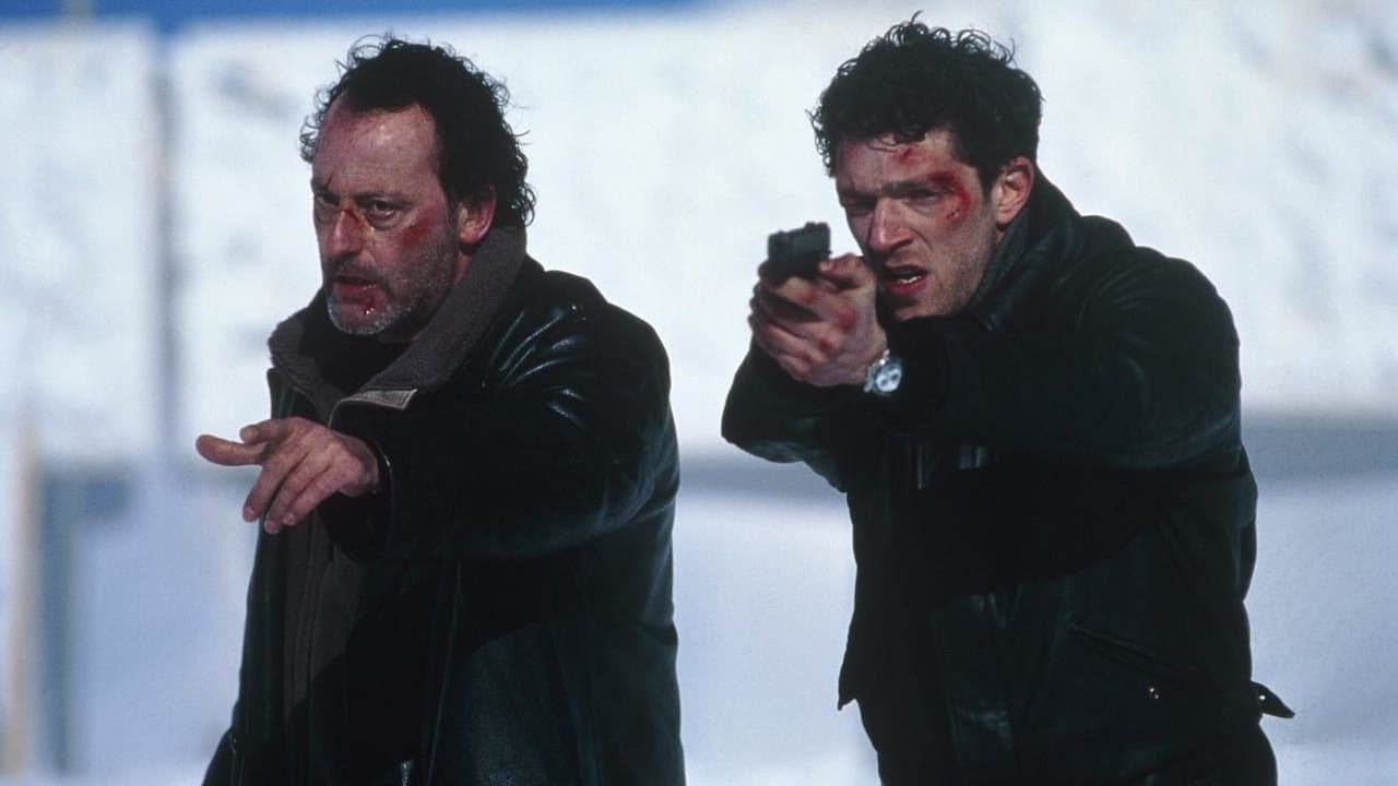 Les Rivières pourpres backdrop