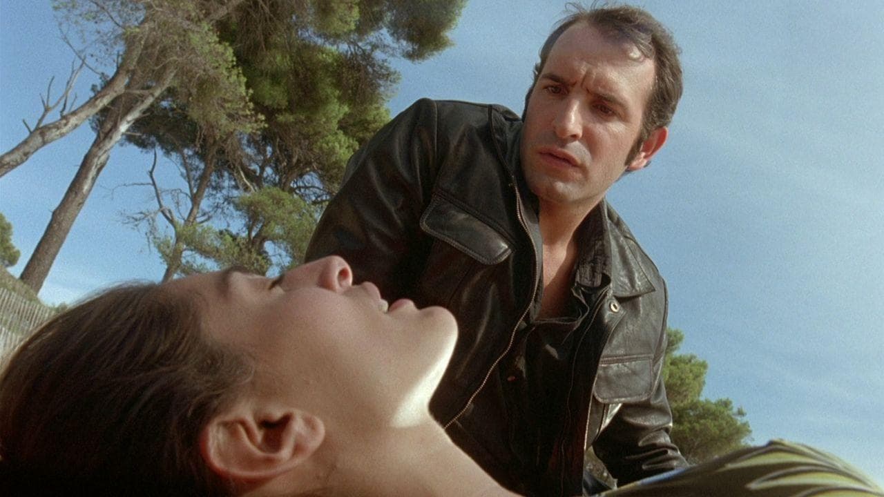 L'Amour aux trousses backdrop