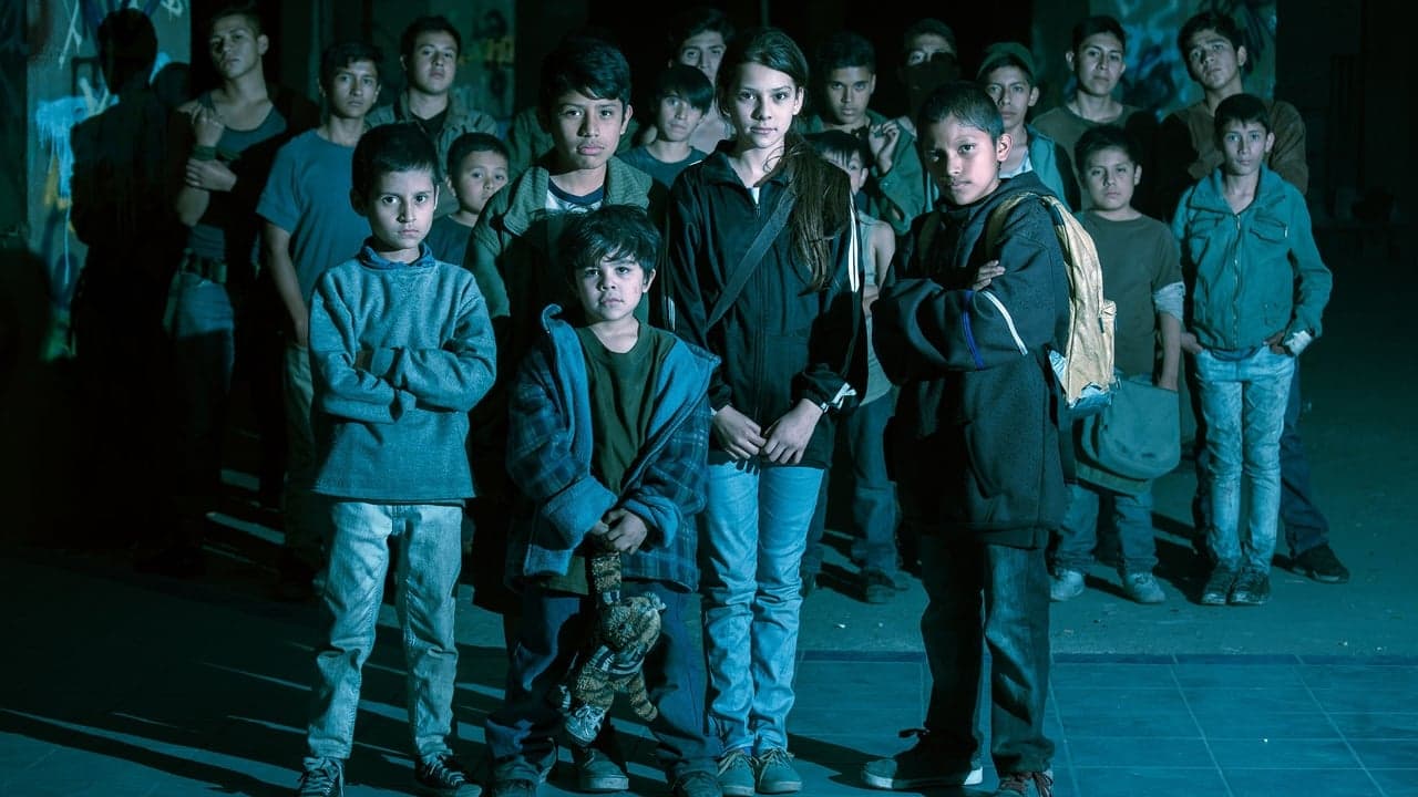 Ils reviennent... backdrop