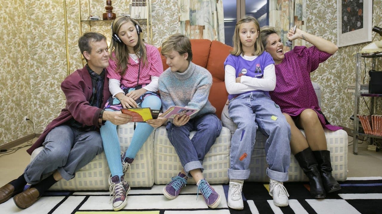 La Famille à remonter le temps backdrop