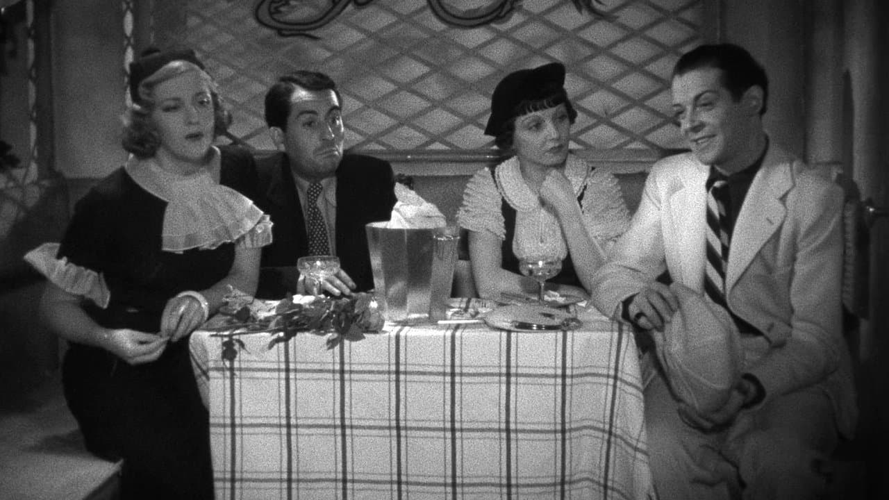 Fanfare d'amour backdrop