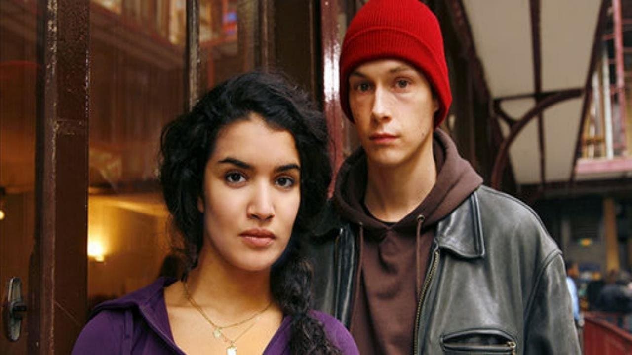 Le Chant des sirènes backdrop