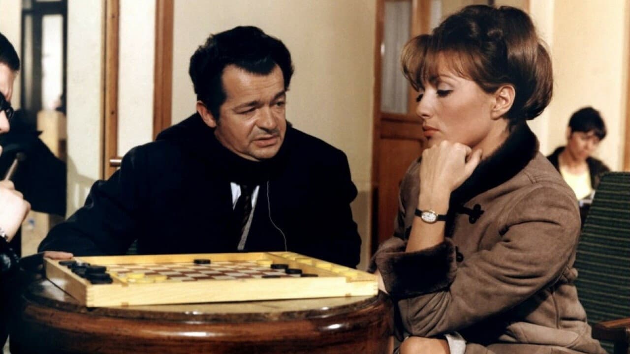 Marie Chantal contre Dr. Kha backdrop