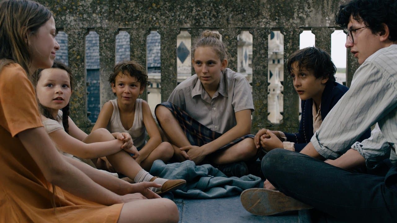 Cœurs vaillants backdrop