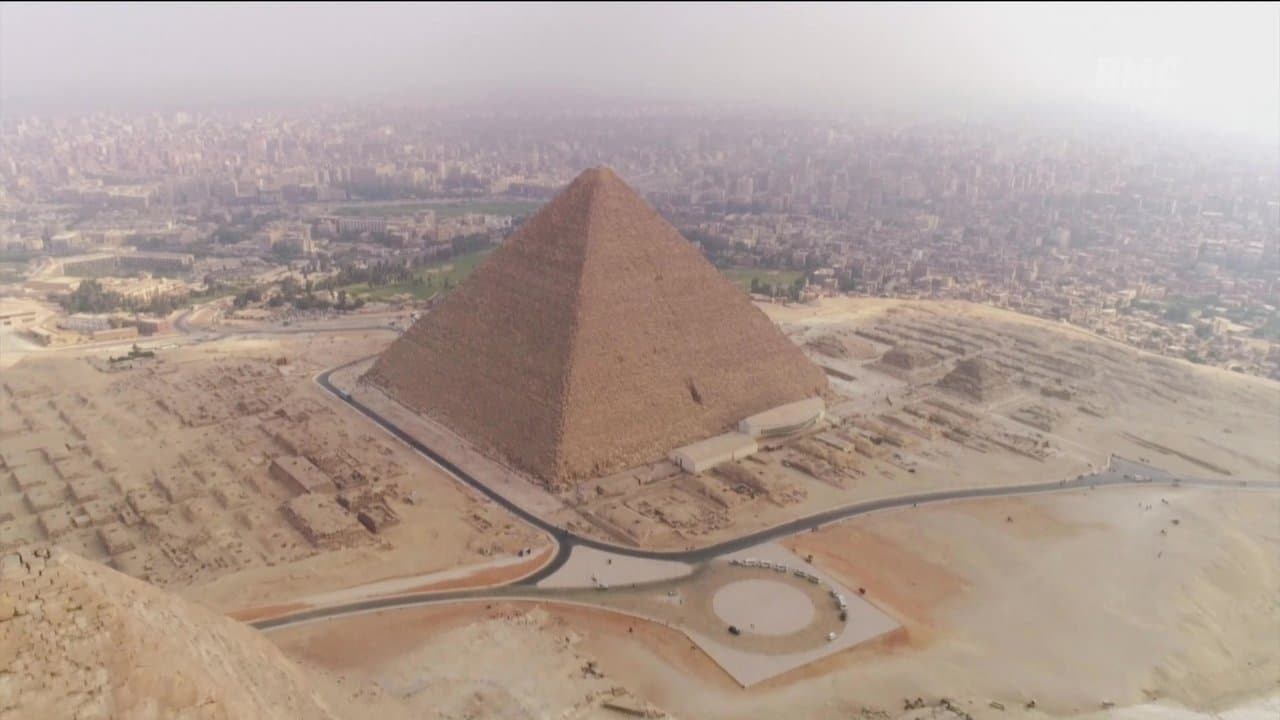 Pyramides : les mystères révélés backdrop