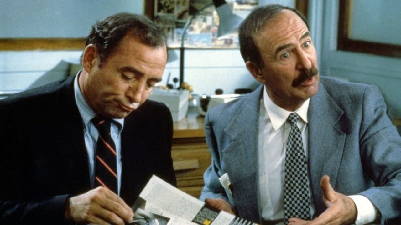 Signes extérieurs de richesse backdrop