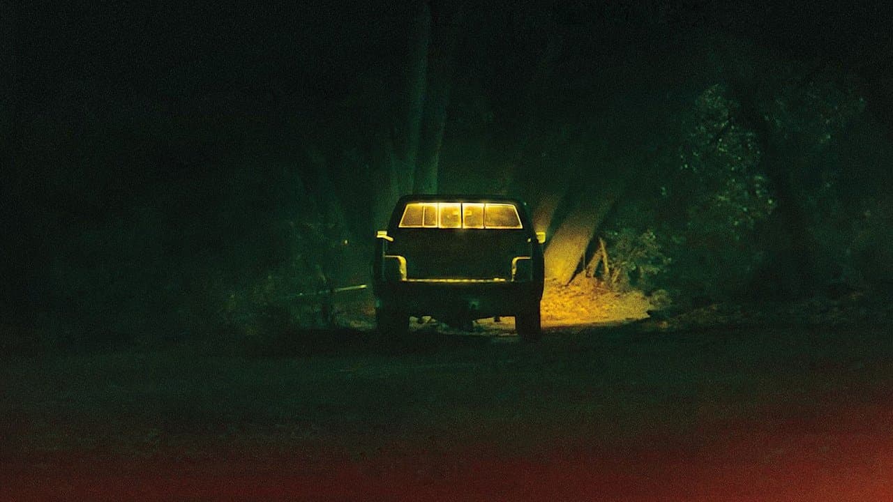 L'Accusé : Meurtre et injustice dans une petite ville backdrop