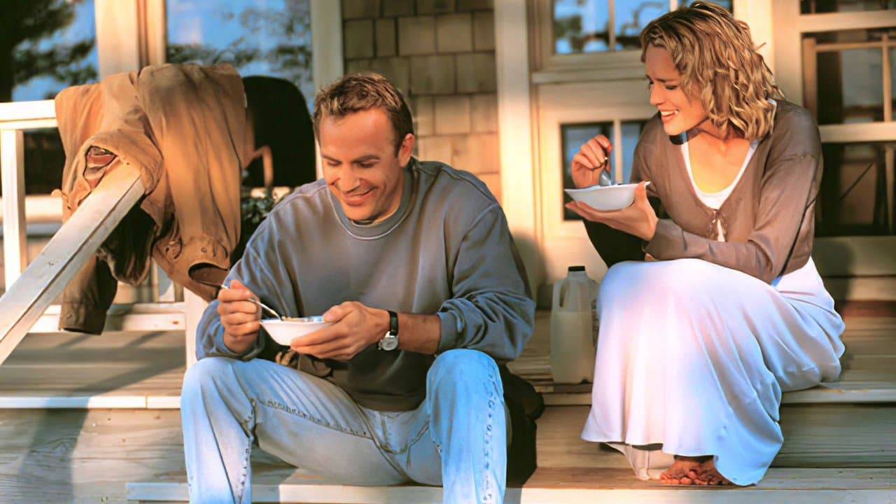 Une bouteille à la mer backdrop