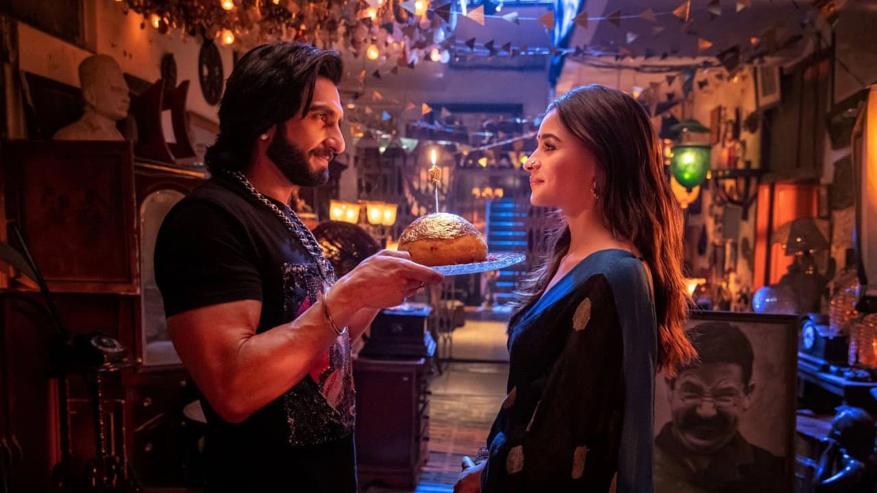 L'histoire d'amour de Rocky et Rani backdrop