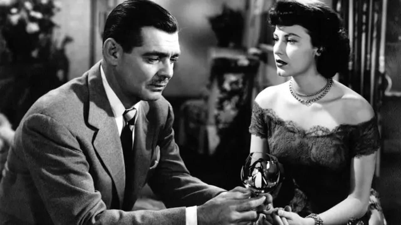 Marchands d'illusions backdrop