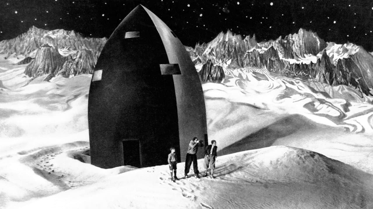 La Femme sur la Lune backdrop