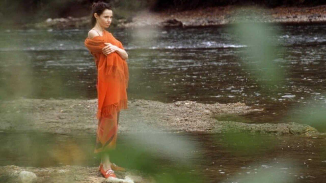17 fois Cécile Cassard backdrop