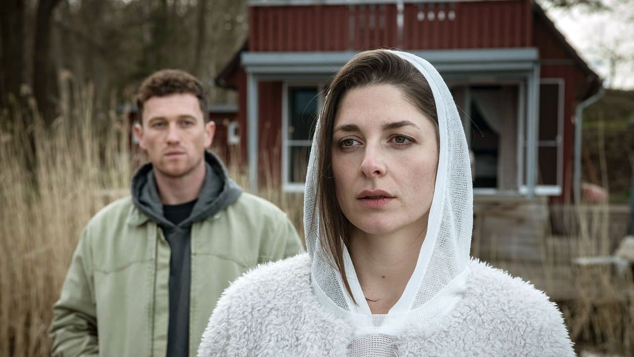 La Fugitive backdrop