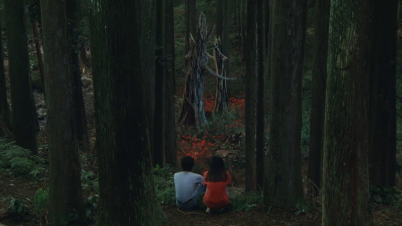 Rhapsodie en août backdrop