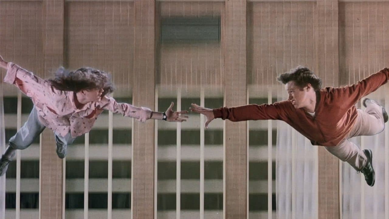 La Tête dans les nuages backdrop