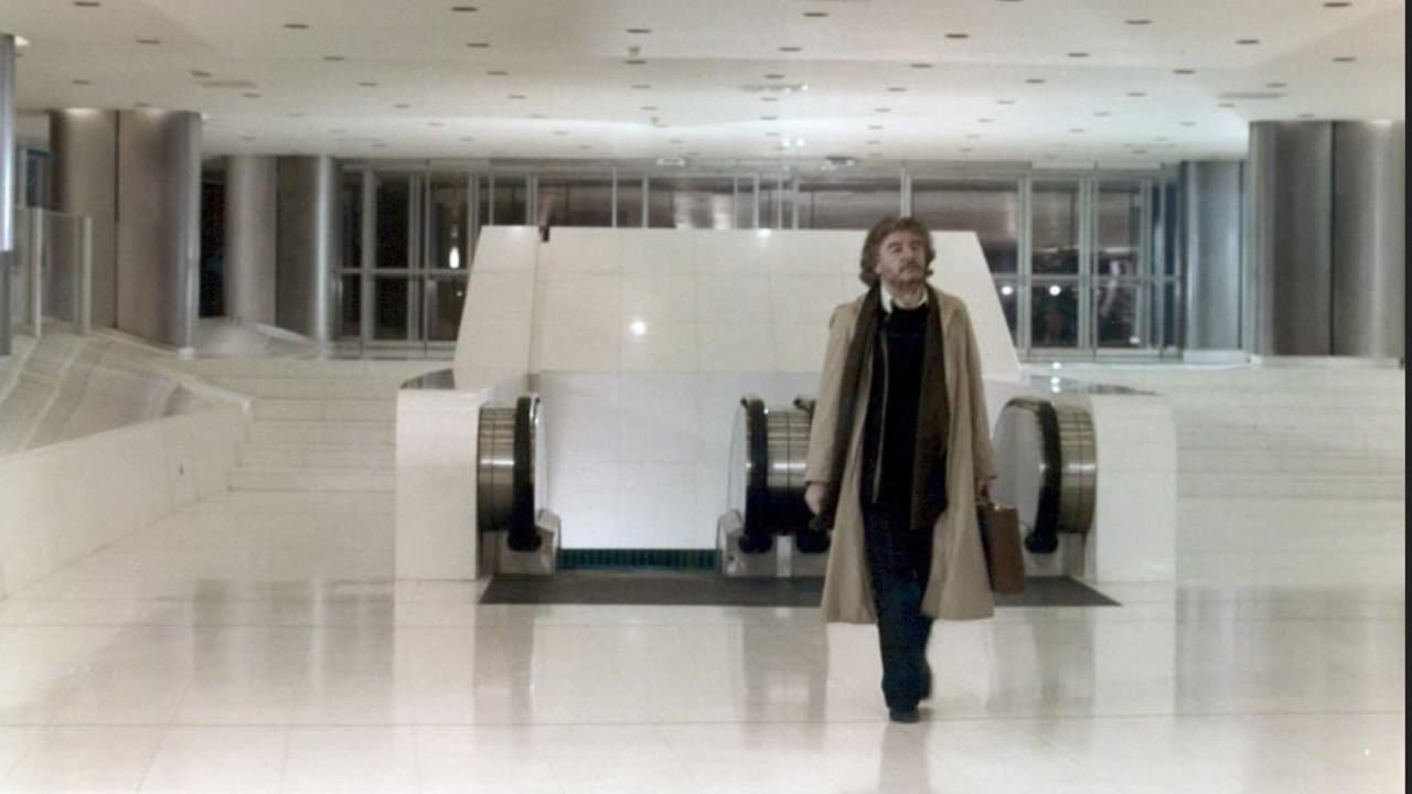 Le Dossier 51 backdrop