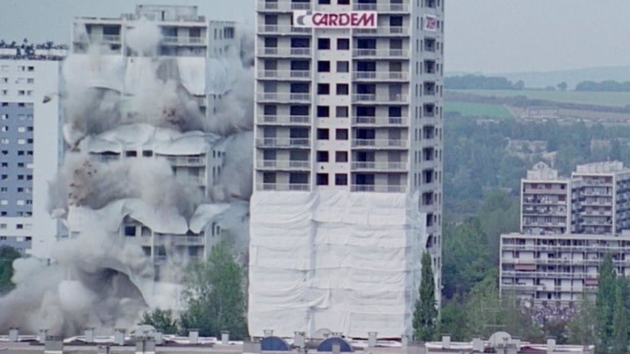 Chronique d'une banlieue ordinaire backdrop