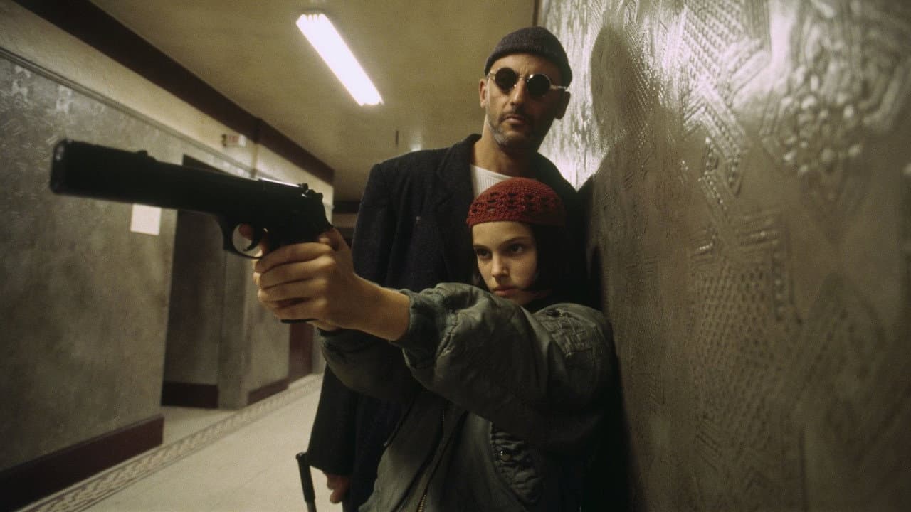 Léon backdrop