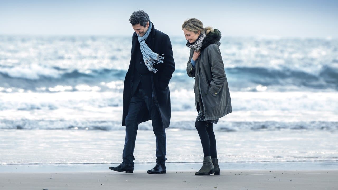 Hors-Saison backdrop