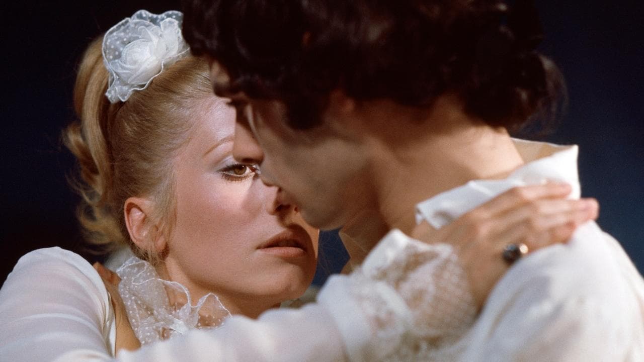 Benjamin ou les mémoires d'un puceau backdrop