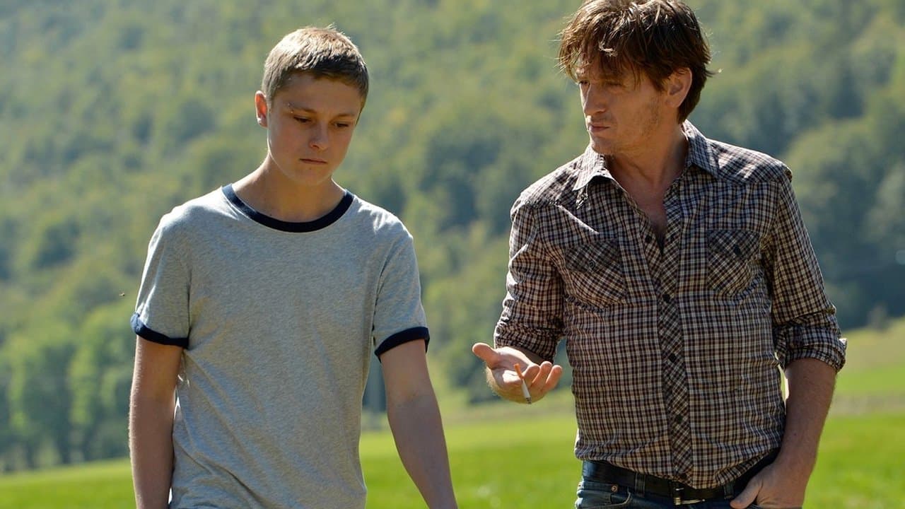 La Tête haute backdrop