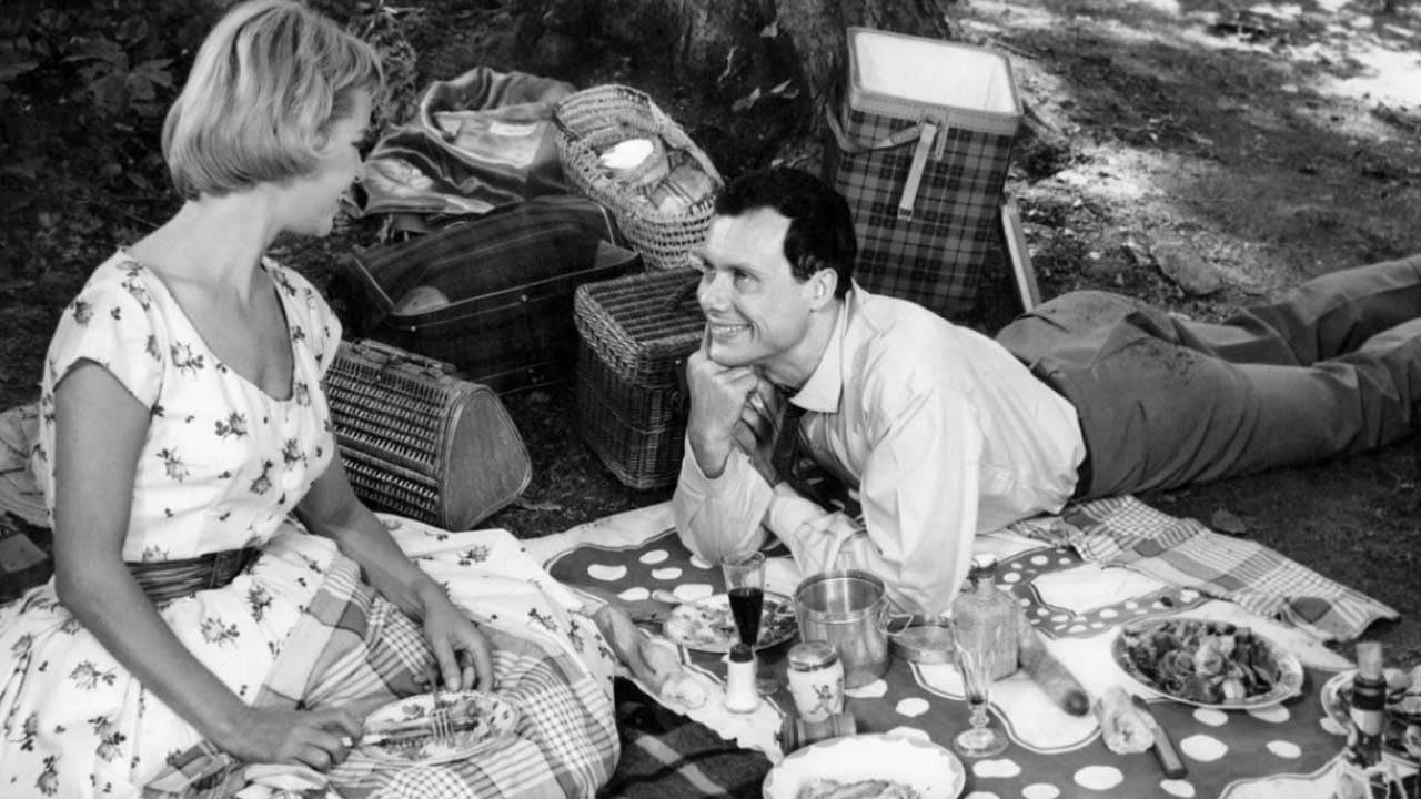 Les Jeux de l'amour backdrop