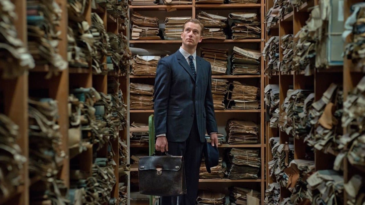 Le Labyrinthe du silence backdrop