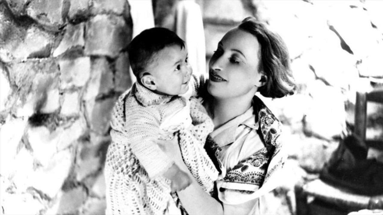 Angèle backdrop