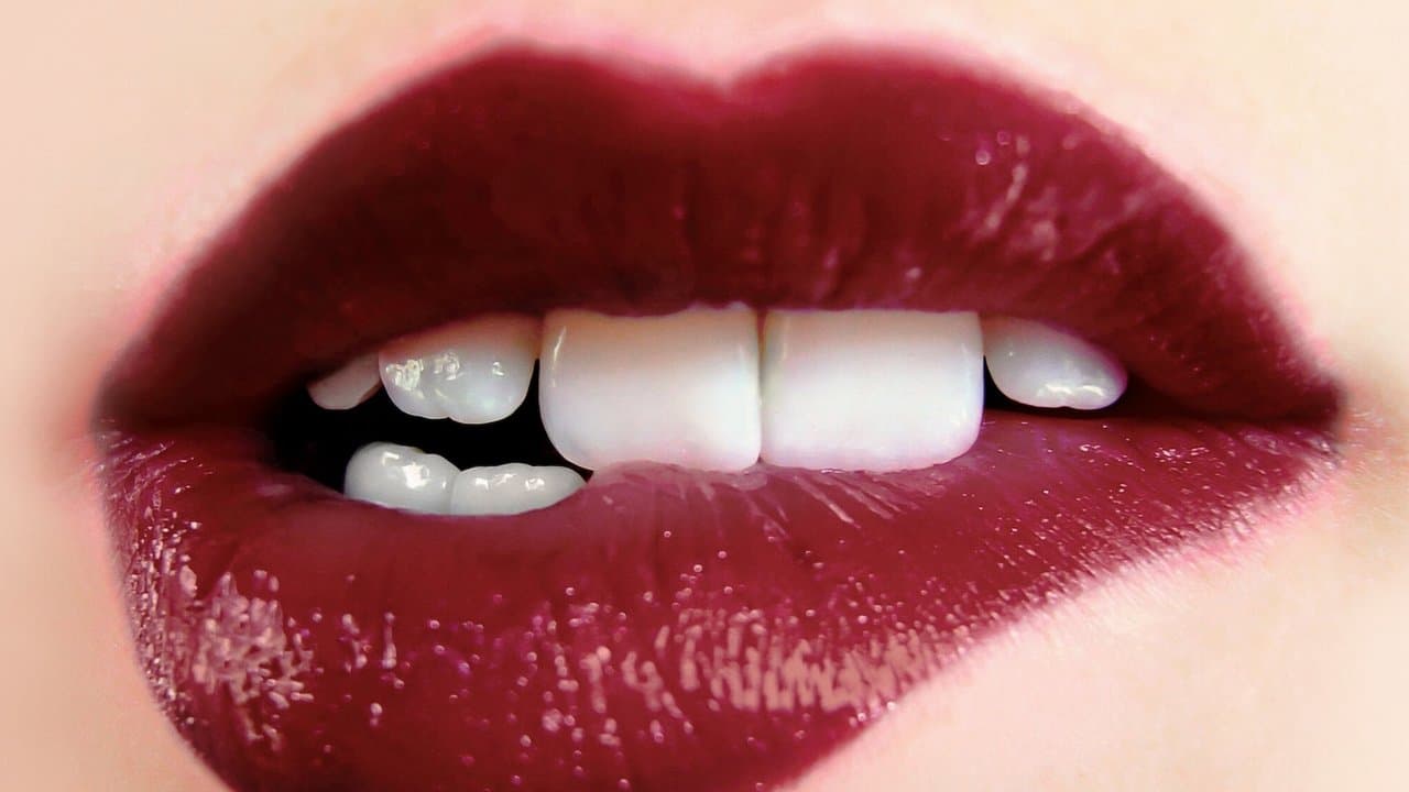 Orgasmique: Le business OneTaste backdrop