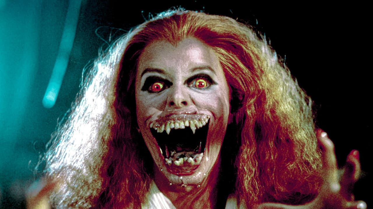 Vampire… vous avez dit vampire ? backdrop