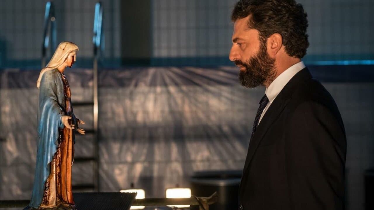 Il Miracolo backdrop