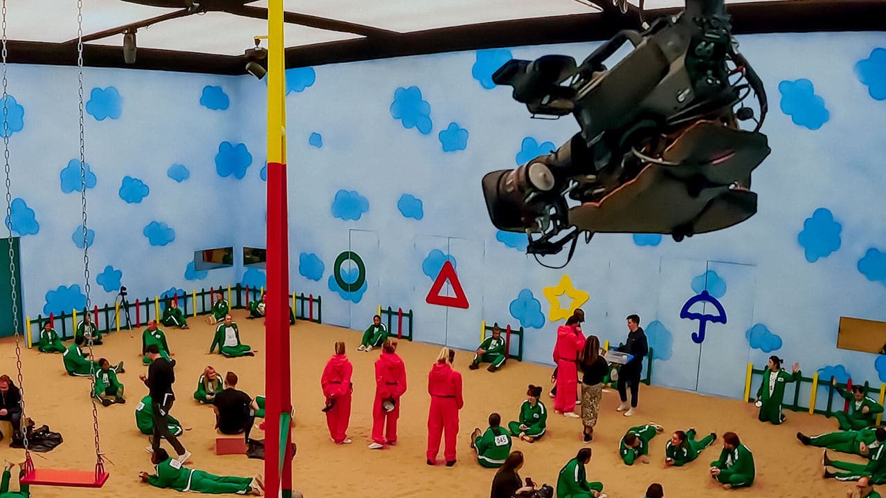 Les Coulisses de Squid Game : Le défi backdrop