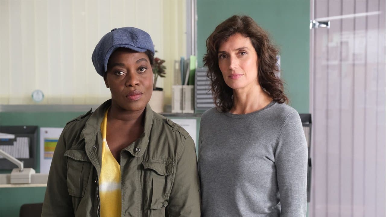 Le crime lui va si bien backdrop