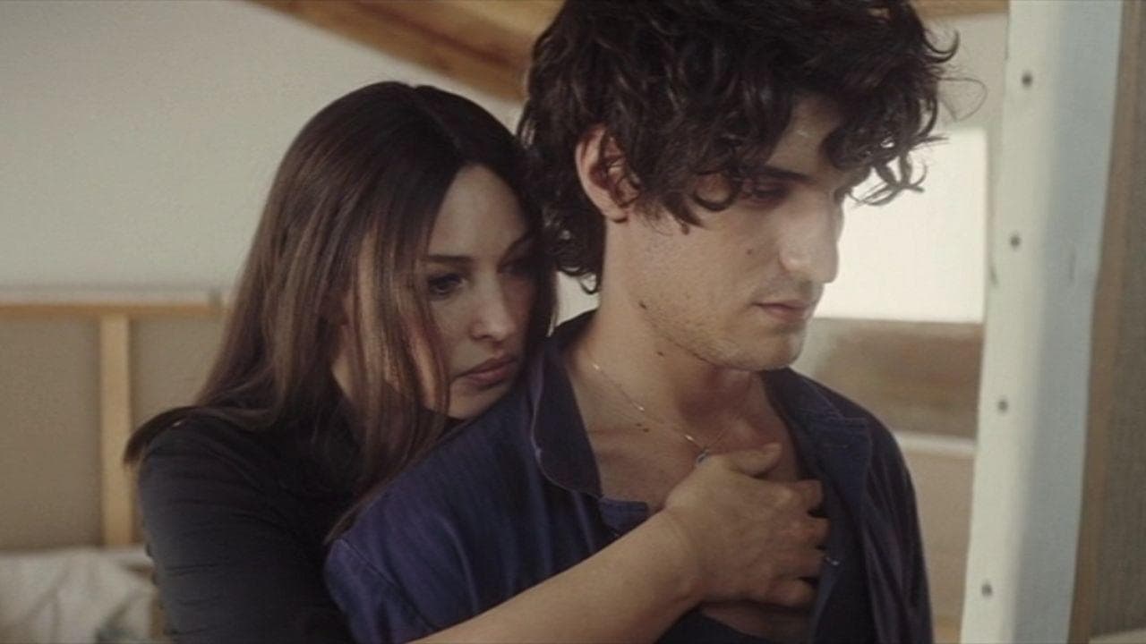 Un été brûlant backdrop