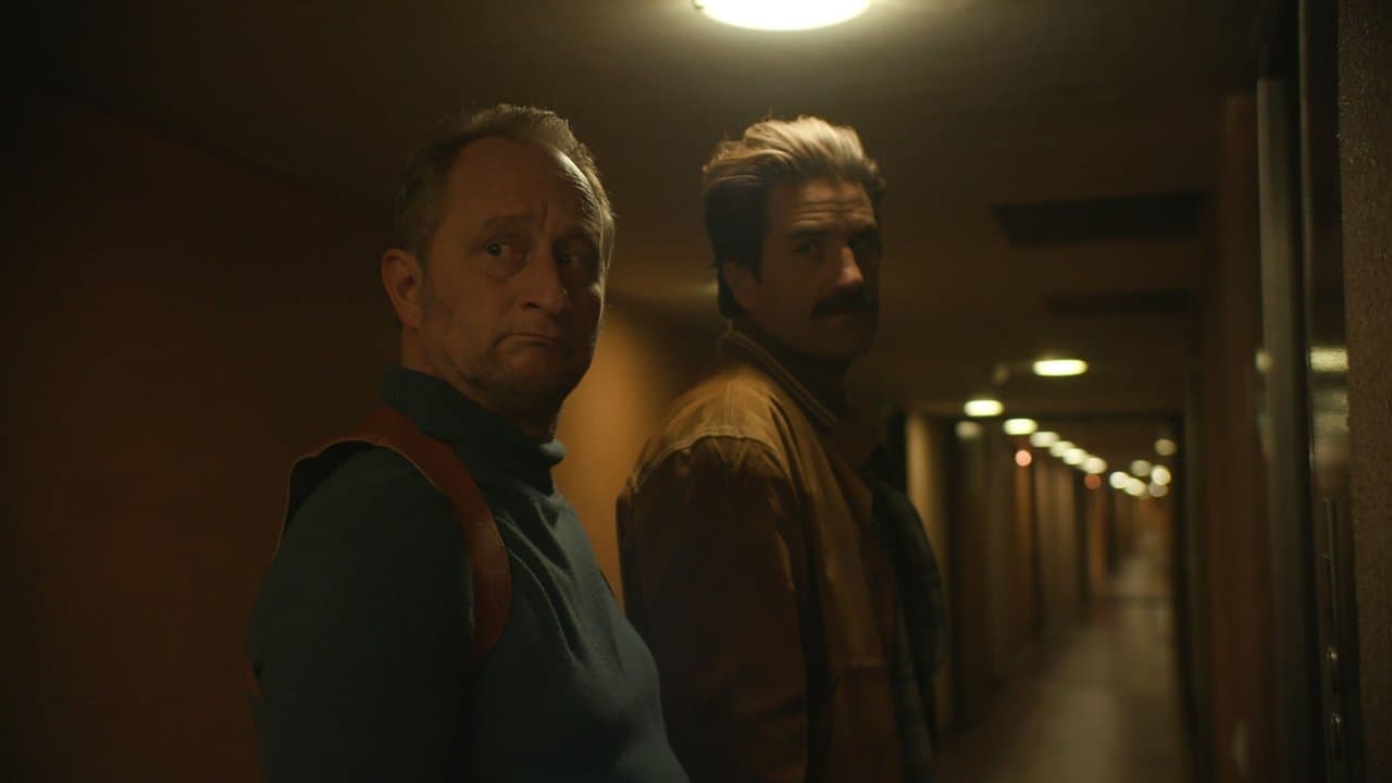 Au poste ! backdrop