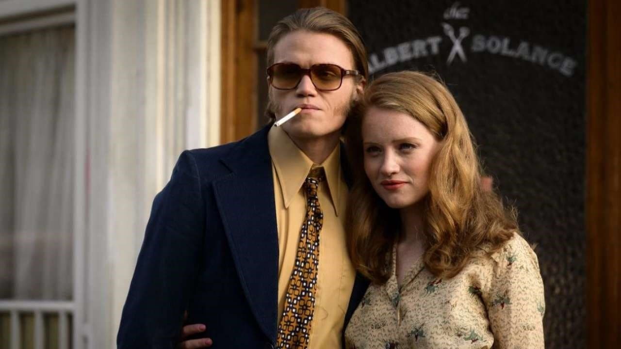 Les Papillons noirs backdrop