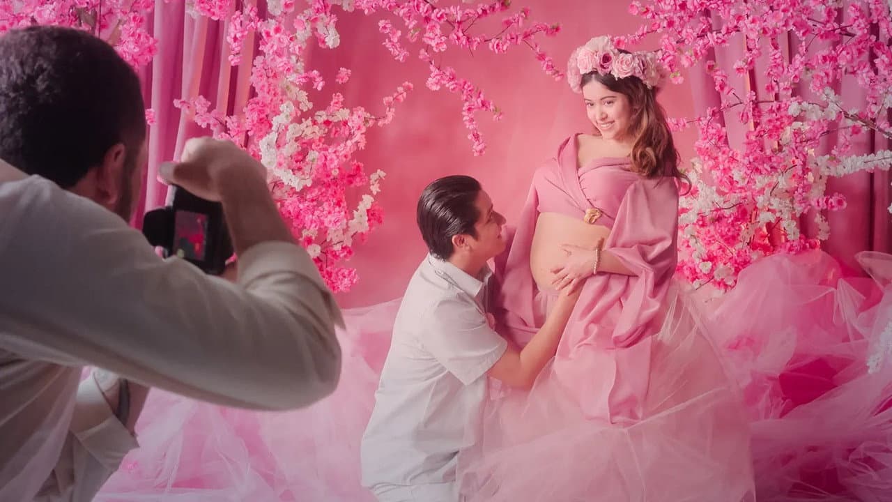Un Enfant a Moi backdrop