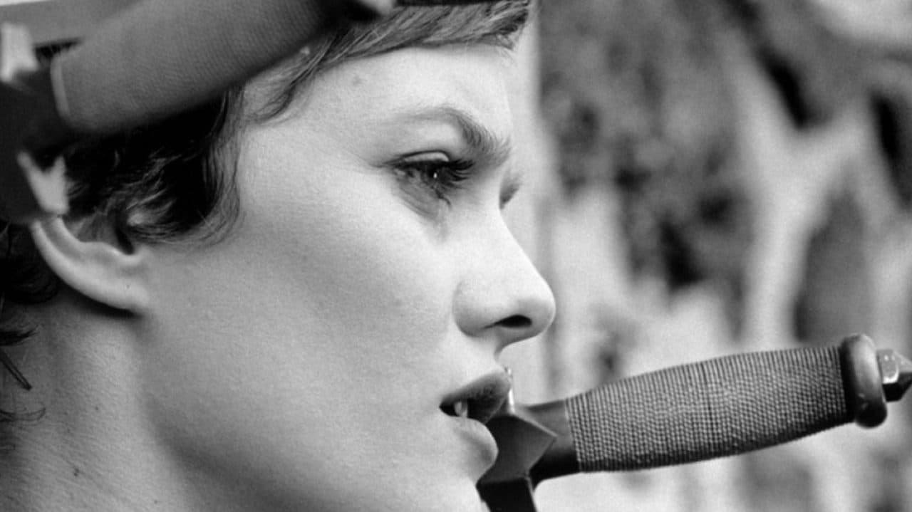 La Fille sur le pont backdrop