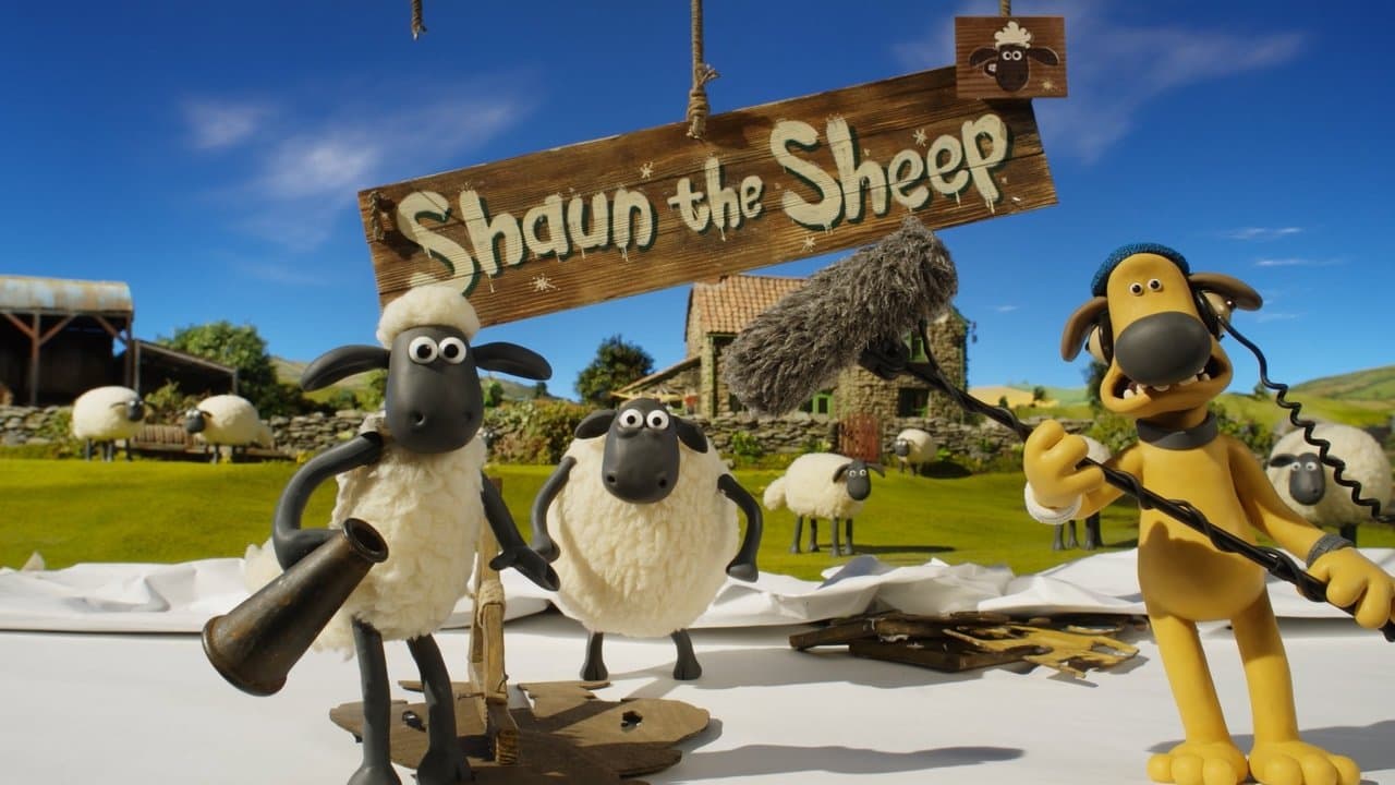 Shaun le mouton : mossy bottom farm shorts backdrop