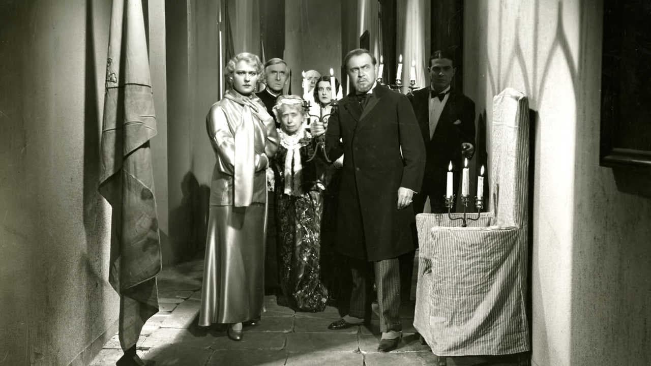 Fantômas backdrop