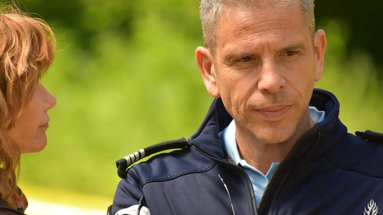 Enquête parallèle backdrop