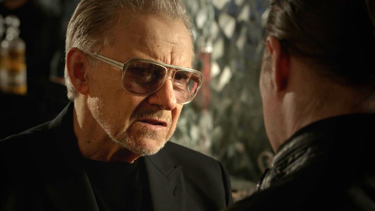 La Loi de Brooklyn backdrop