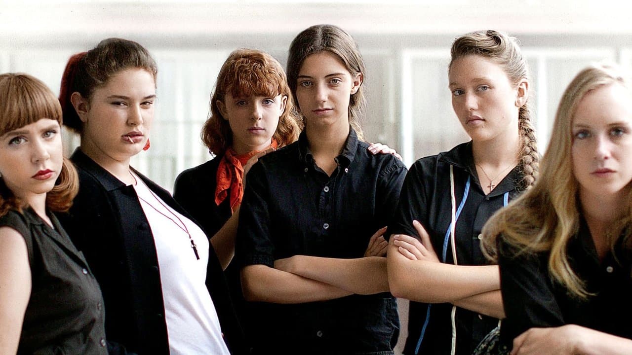Foxfire : Confessions d'un gang de filles backdrop