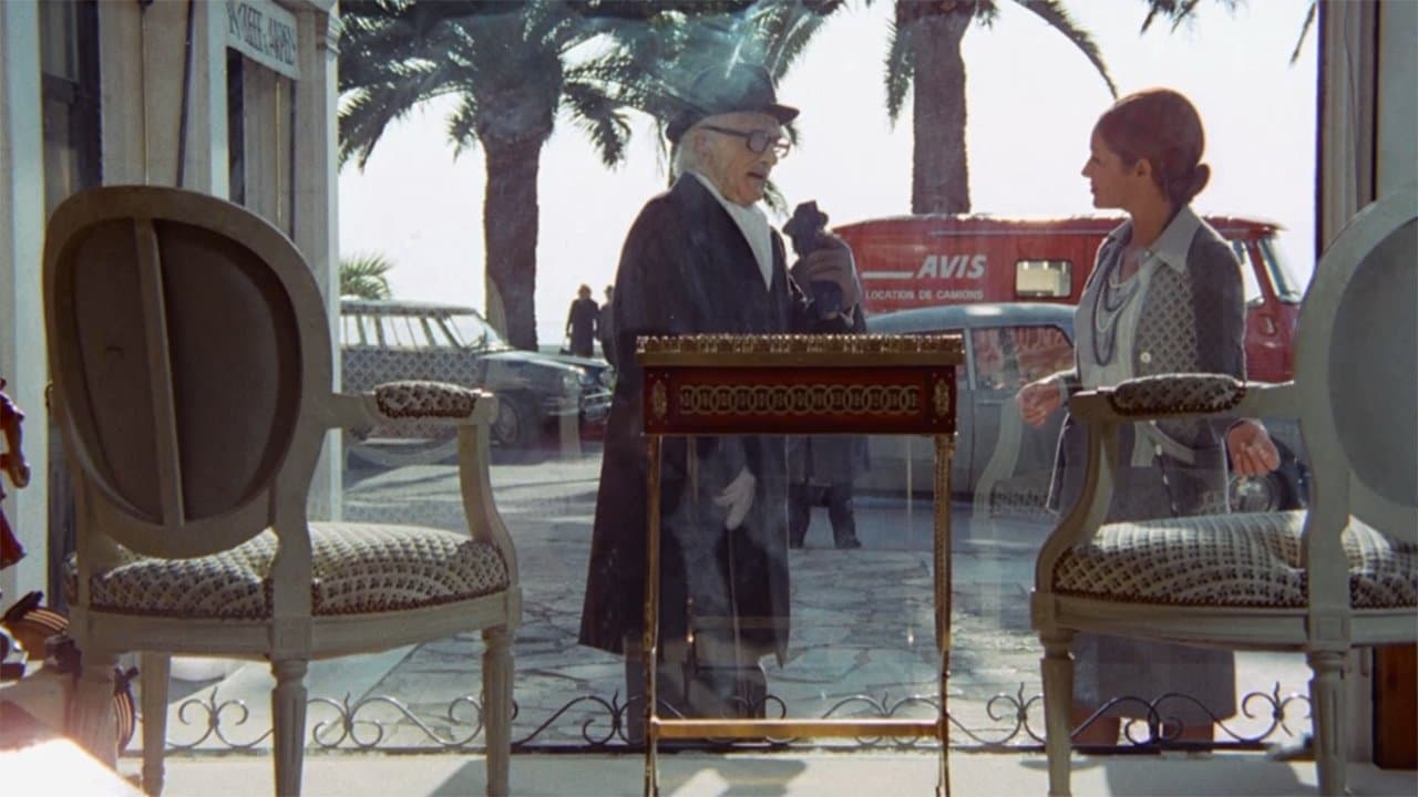 La Bonne Année backdrop