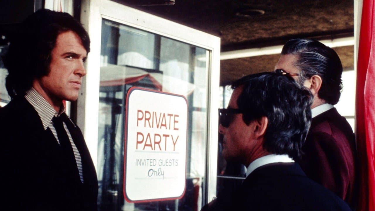 À cause d'un assassinat backdrop