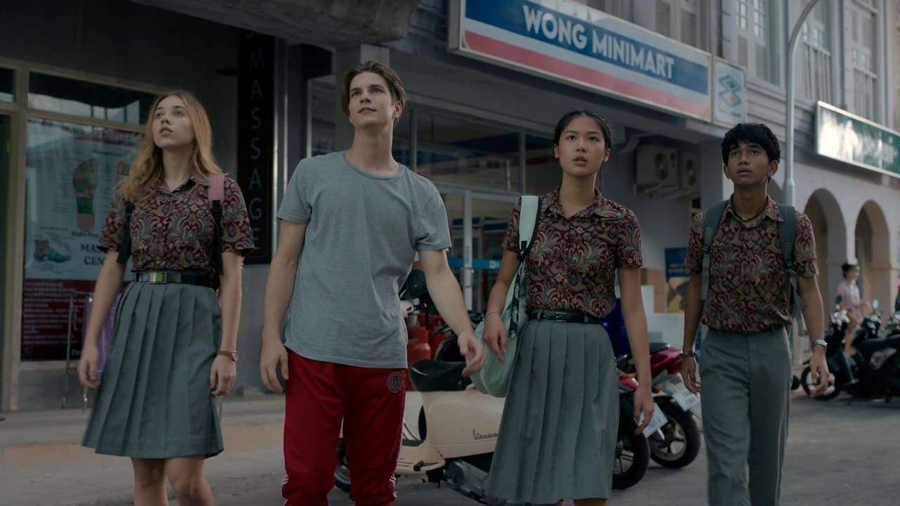 Mr. Midnight : Méfiez-vous des monstres ! backdrop