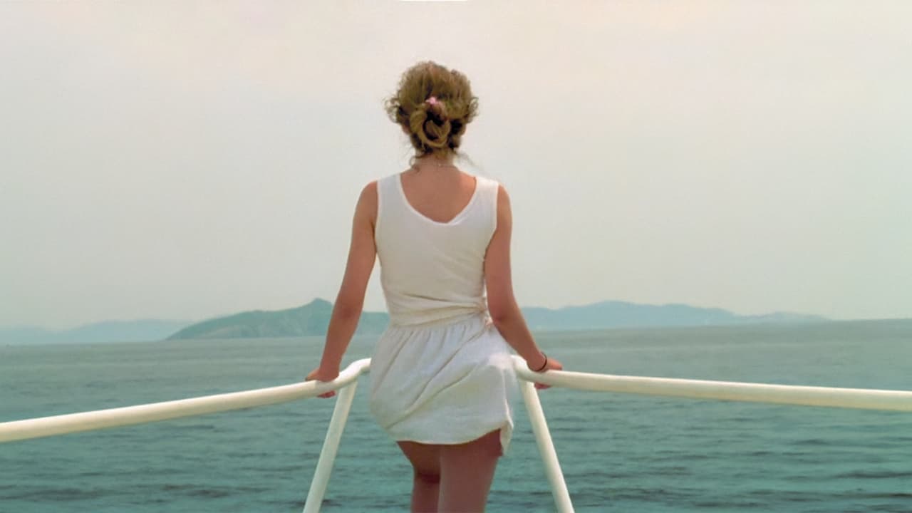 À nos amours backdrop