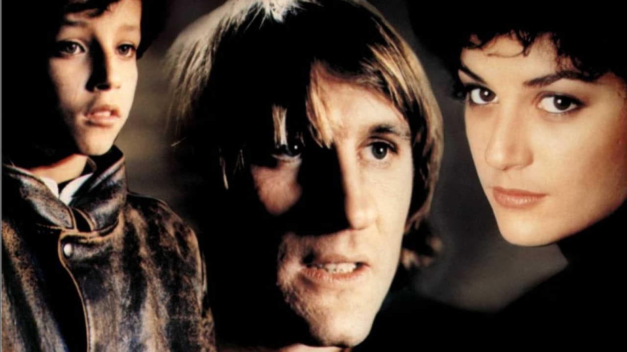 Le Grand Frère backdrop